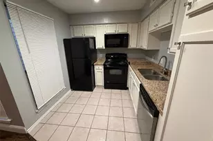 2300 Balsam Dr, Arlington, TX 76006 - Photo 11