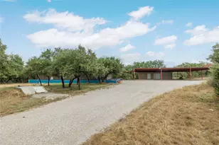 4879 Healer Ln, Brownwood, TX 76801 - Photo 11