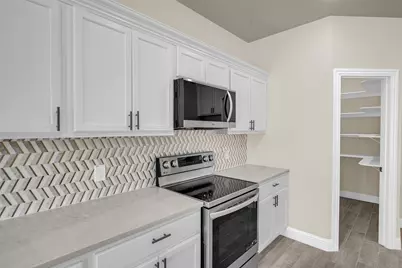 518 Dolphin Terrace, Runaway Bay, TX 76426 - Photo 13