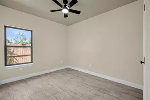 518 Dolphin Terrace, Runaway Bay, TX 76426 - Photo 21