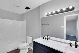 125 W Mountain Creek Dr, Grand Prairie, TX 75052 - Photo 15