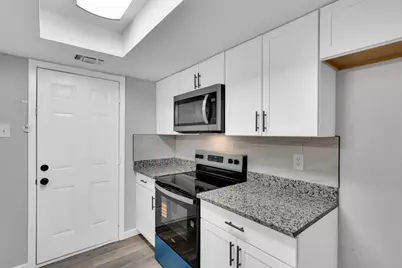 125 W Mountain Creek Drive #16, Grand Prairie, TX 75052 - Photo 3