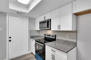 125 W Mountain Creek Dr, Grand Prairie, TX 75052 - Photo 3