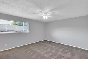 125 W Mountain Creek Dr, Grand Prairie, TX 75052 - Photo 13