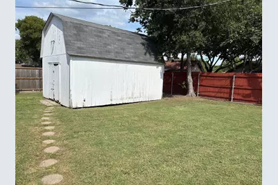 1509 4th Street, Grand Prairie, TX 75051 - Photo 11