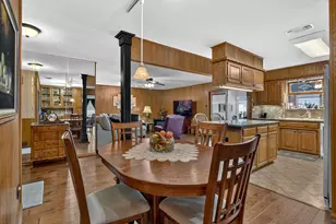 610 Panama Ct, Granbury, TX 76048 - Photo 9