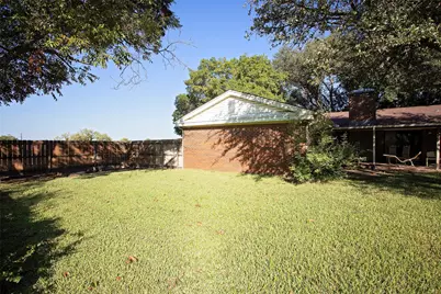 1400 Oak Hills Drive, Graham, TX 76450 - Photo 33