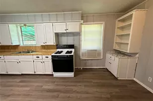 520 W Elm St, Canton, TX 75103 - Photo 9