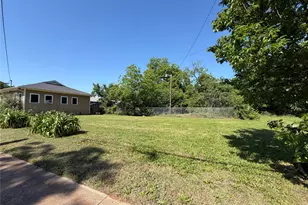 801 W Walker St, Denison, TX 75020 - Photo 21
