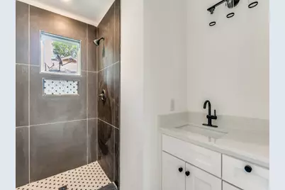 2628 Lea Crest Drive, Dallas, TX 75216 - Photo 19