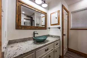 640 Ivy Ann Dr, Woodway, TX 76712 - Photo 17