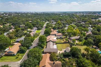 640 Ivy Ann Drive, Woodway, TX 76712 - Photo 39