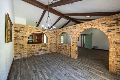 640 Ivy Ann Drive, Woodway, TX 76712 - Photo 9