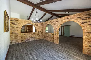 640 Ivy Ann Dr, Woodway, TX 76712 - Photo 9