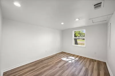 424 E 3rd Street, Blooming Grove, TX 76626 - Photo 13