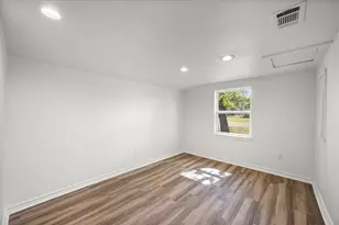 424 E 3rd St, Blooming Grove, TX 76626 - Photo 13