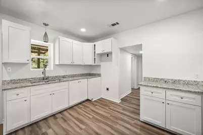 424 E 3rd Street, Blooming Grove, TX 76626 - Photo 11