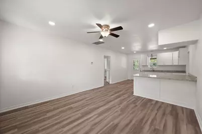 424 E 3rd Street, Blooming Grove, TX 76626 - Photo 9