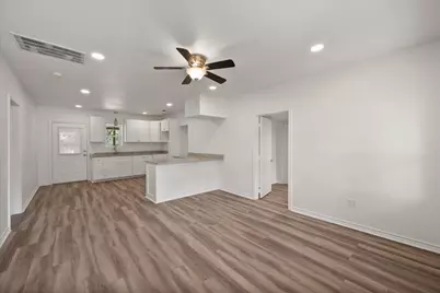 424 E 3rd Street, Blooming Grove, TX 76626 - Photo 3