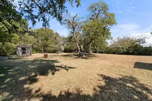 424 E 3rd St, Blooming Grove, TX 76626 - Photo 29