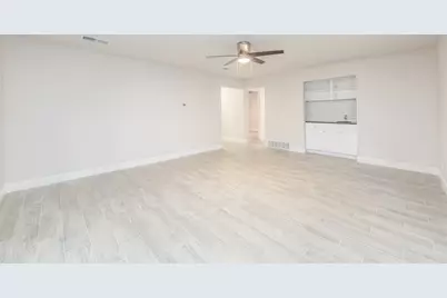 6400 Melinda Drive, Forest Hill, TX 76119 - Photo 7