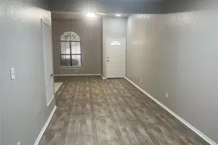 10524 Shadywood Dr, Fort Worth, TX 76140 - Photo 7