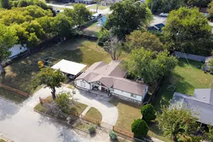 5720 Wilkes Dr, Fort Worth, TX 76119 - Photo 27