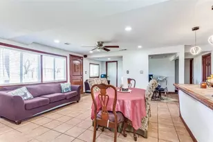 5720 Wilkes Dr, Fort Worth, TX 76119 - Photo 11