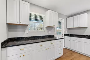 902 Turner St, Cleburne, TX 76033 - Photo 13