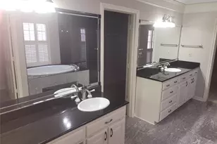 5719 Encore Dr, Dallas, TX 75240 - Photo 15