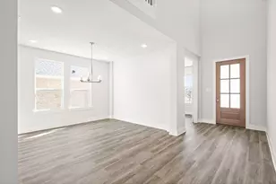 3913 Henley Ln, Garland, TX 75043 - Photo 9