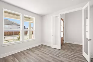 3913 Henley Ln, Garland, TX 75043 - Photo 7