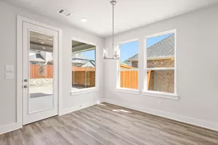 3913 Henley Ln, Garland, TX 75043 - Photo 15