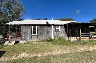 815 W Standifer St, Hamilton, TX 76531 - Photo 3