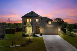 155 Red Cedar Ct, Balch Springs, TX 75181 - Photo 5