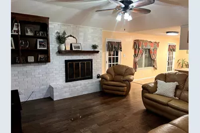 840 S Ridgeway Drive, Cleburne, TX 76033 - Photo 5