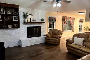 840 S Ridgeway Dr, Cleburne, TX 76033 - Photo 5