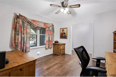 840 S Ridgeway Drive, Cleburne, TX 76033 - Photo 11