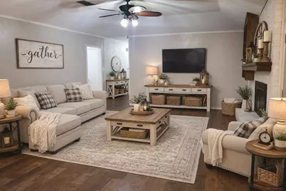 840 S Ridgeway Drive, Cleburne, TX 76033 - Photo 1