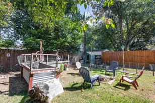 2015 Woods Dr, Arlington, TX 76010 - Photo 23