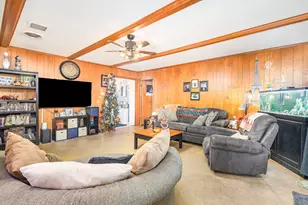 2015 Woods Dr, Arlington, TX 76010 - Photo 7