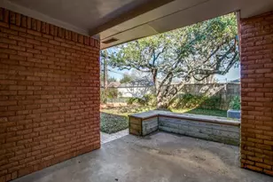 6327 Town Hill Ln, Dallas, TX 75214 - Photo 25