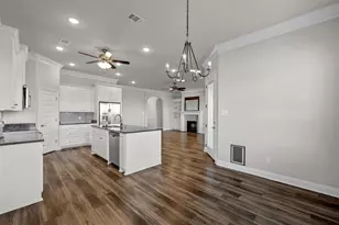 1705 Fabian Dr, Waco, TX 76712 - Photo 9