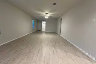 1613 Edgeway Dr, Aubrey, TX 76227 - Photo 3