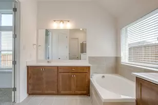 909 Schuberts Rd, Justin, TX 76247 - Photo 17