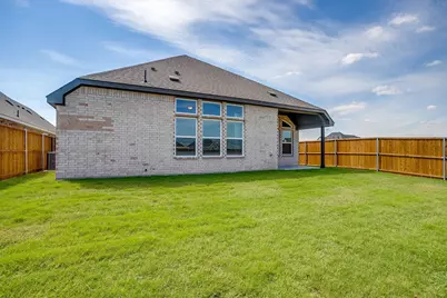 909 Schuberts Road, Justin, TX 76247 - Photo 33