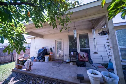 945 Buffalo Springs Drive, Fort Worth, TX 76140 - Photo 5