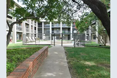 218 N Texas Boulevard #311, Denton, TX 76201 - Photo 3