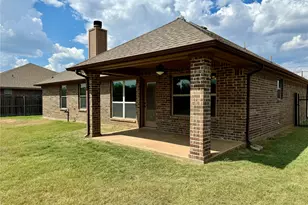 417 Lens St, Eastland, TX 76448 - Photo 35