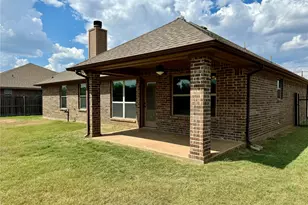 417 Lens St, Eastland, TX 76448 - Photo 35